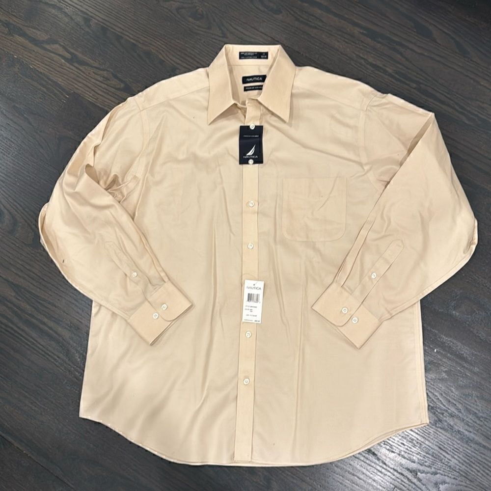 NWT Nautica Button Down